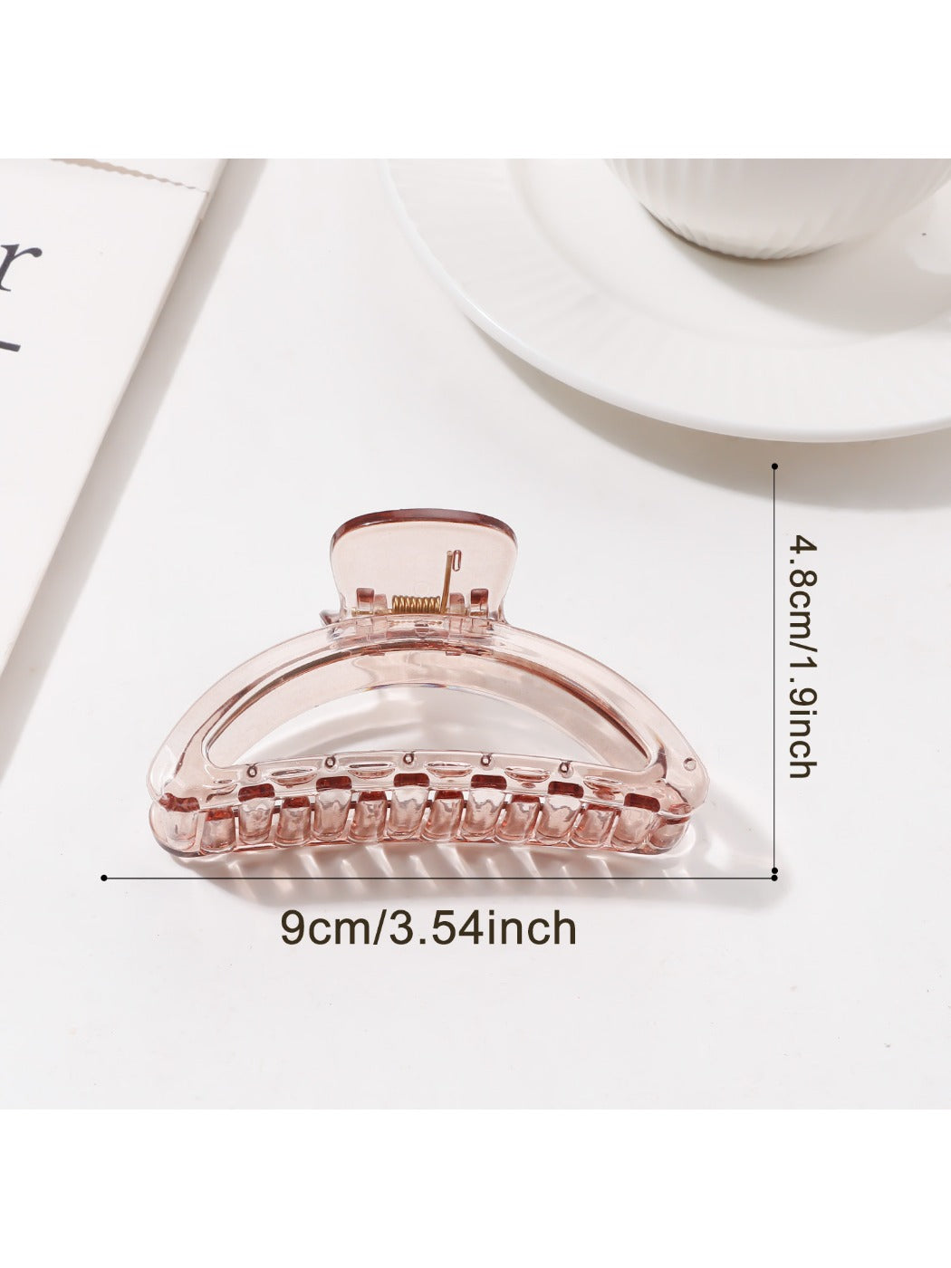 Beau - Minimalist Openwork Crescent Hair Claw Clip