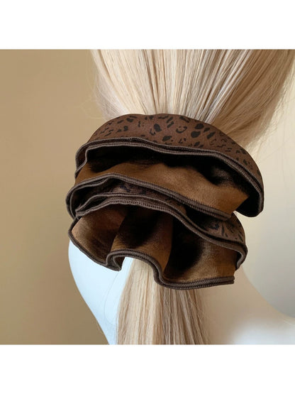 Gifty - Fall Winter Leopard Print Hair Scrunchie