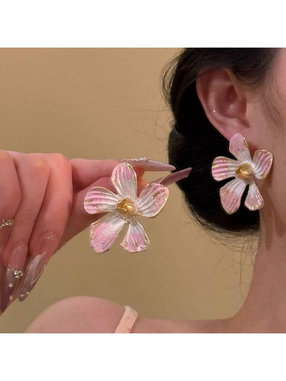 Earedge - Pink Vintage Flower Earrings