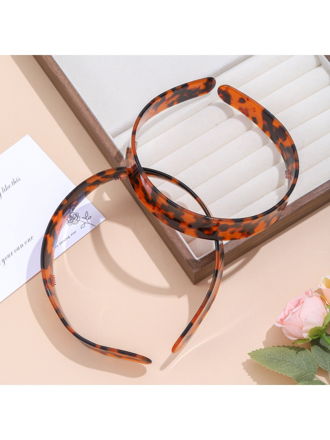 Close-up of leopard print fabric and texture on the Gifty headband
