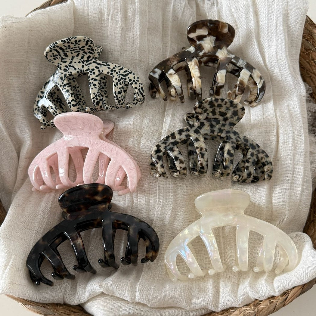 Beau - Irregular Acetate Fiber Alloy Claw Clip