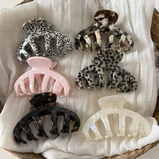 Beau - Irregular Acetate Fiber Alloy Claw Clip