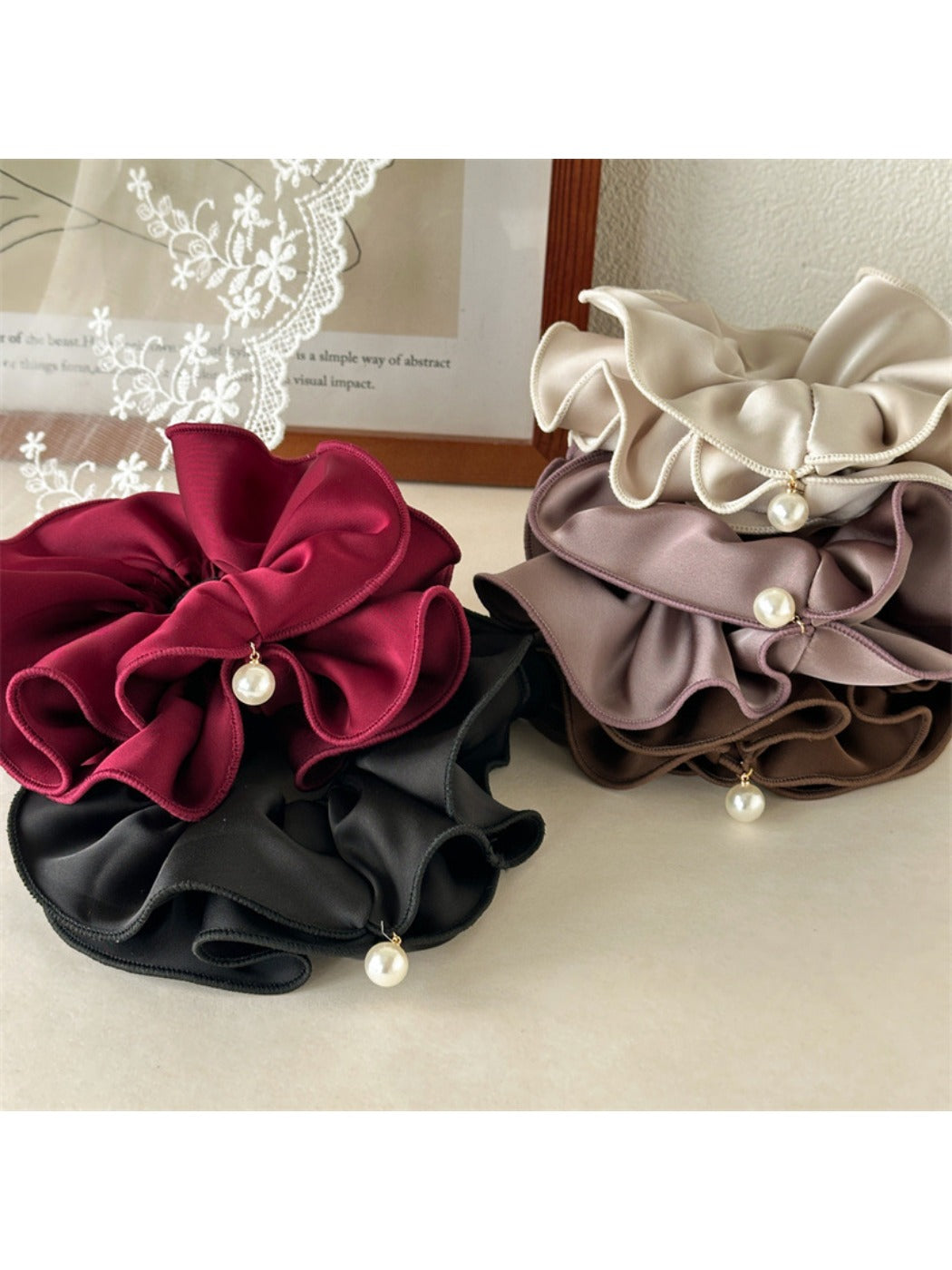 Gifty - Double-Stitched Satin Scrunchie