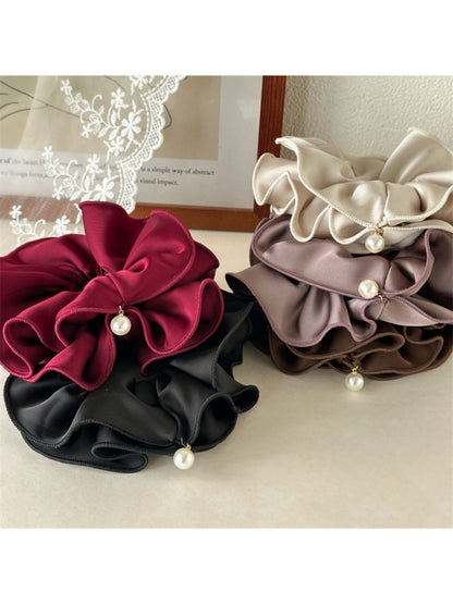 Gifty - Double-Stitched Satin Scrunchie