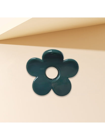 Beau - Chic Glossy Flower Shape Plastic Claw Clip
