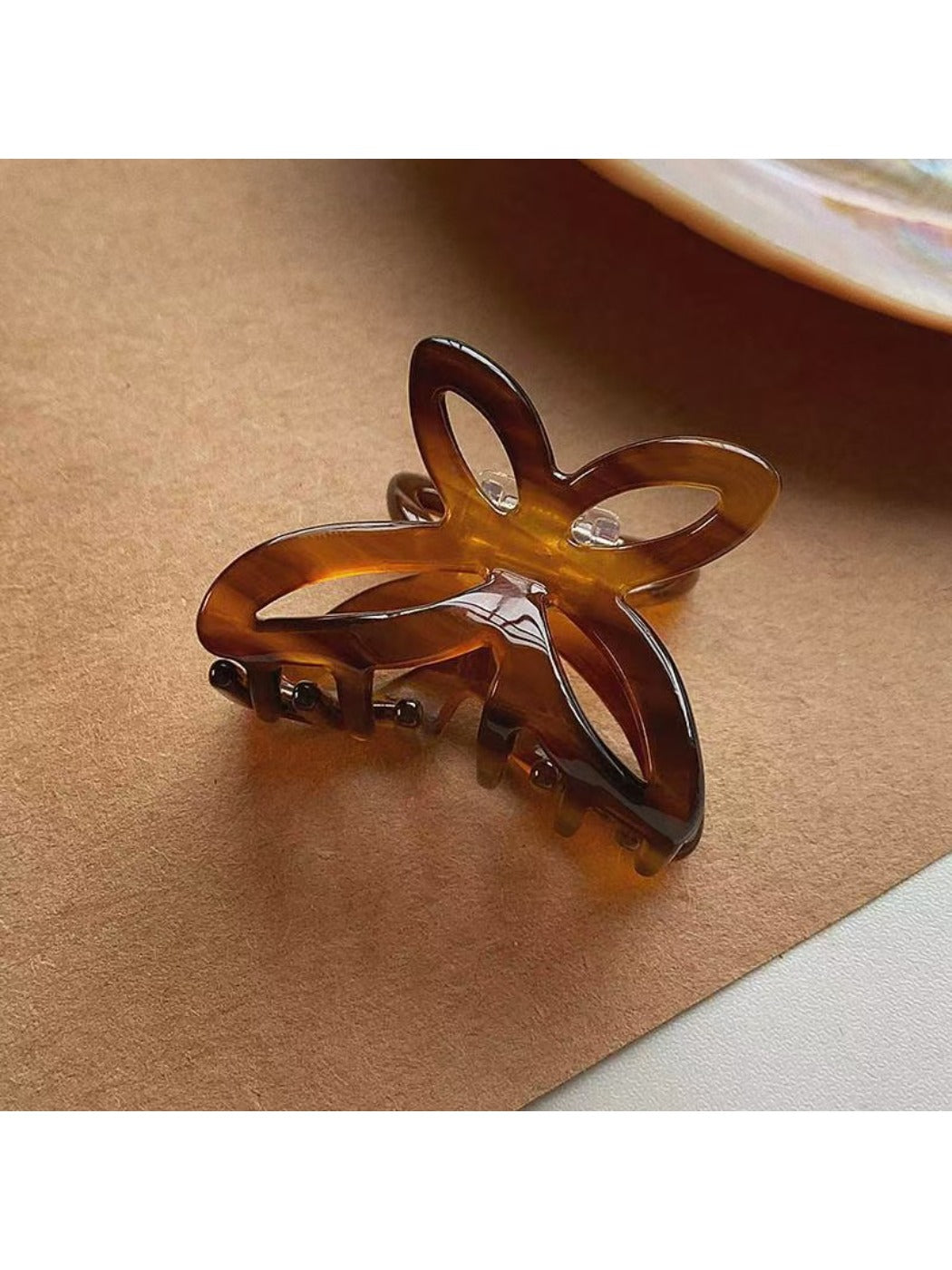 Beau - Chic Butterfly Shaped Acetate Hair Clip