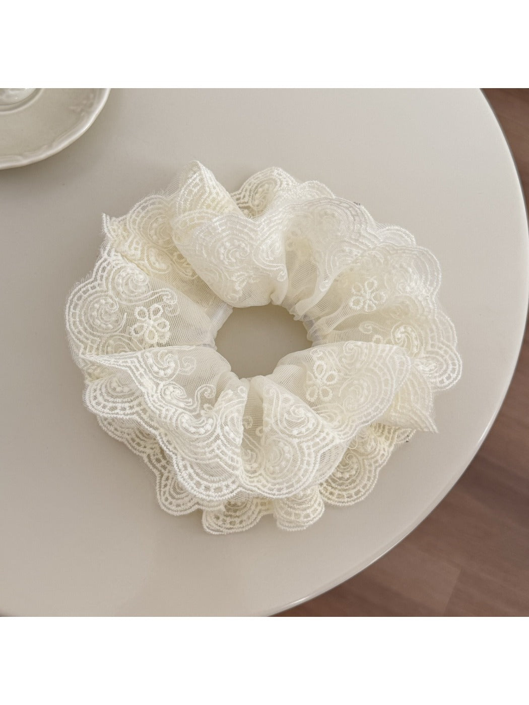 Gifty - Lace Trim Scrunchie Hair Tie
