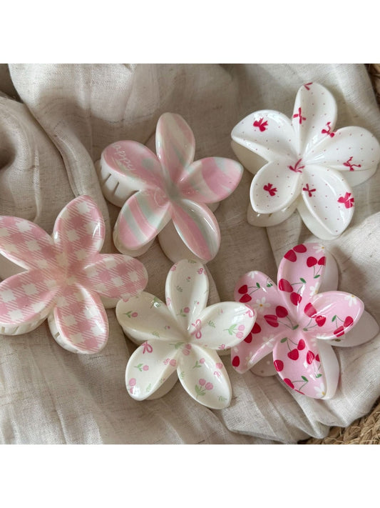 Beau - Adorable Plumeria Shaped Hair Claw Clip