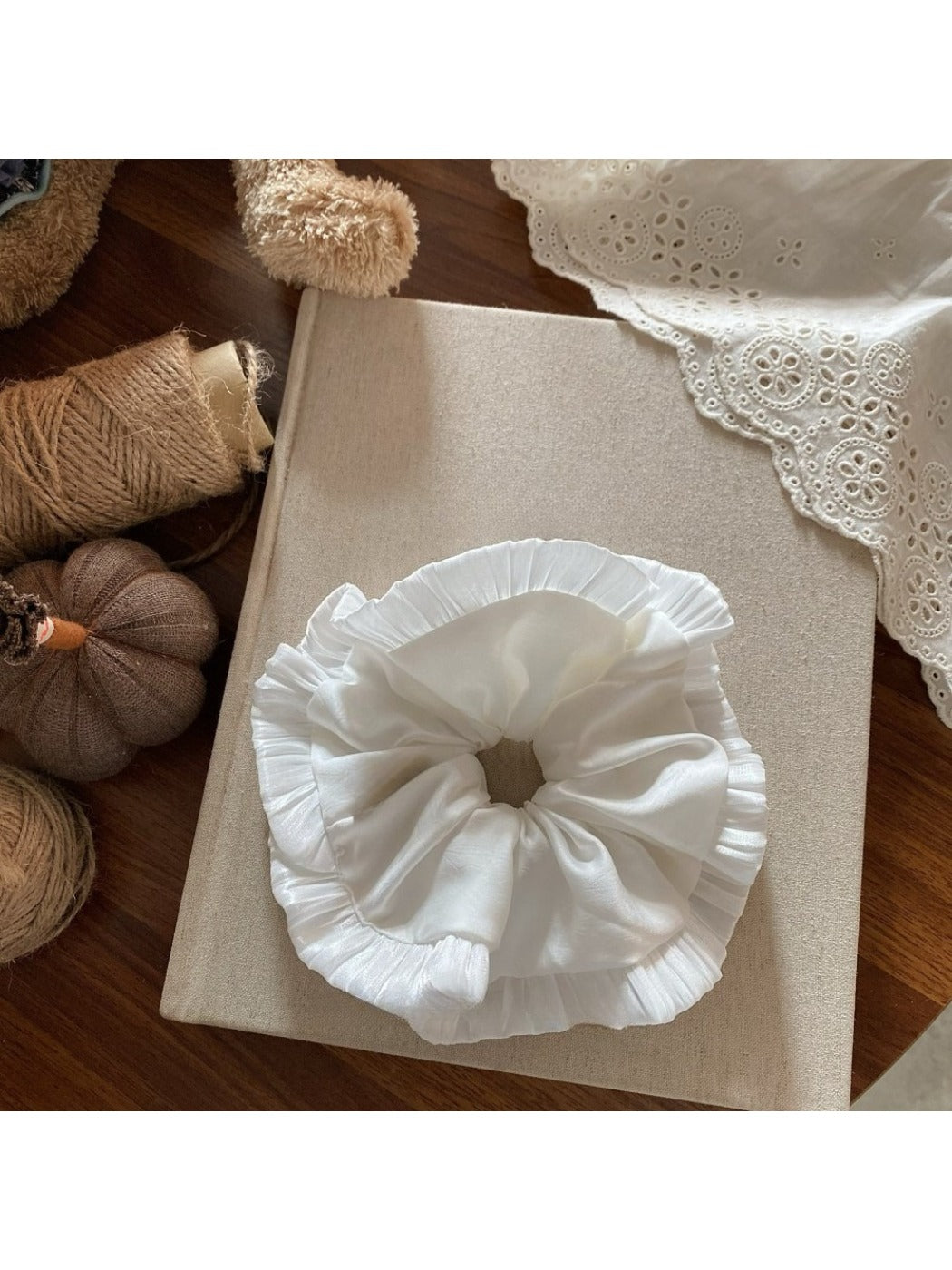 Gifty - Sweet Elegant Lace Scrunchie