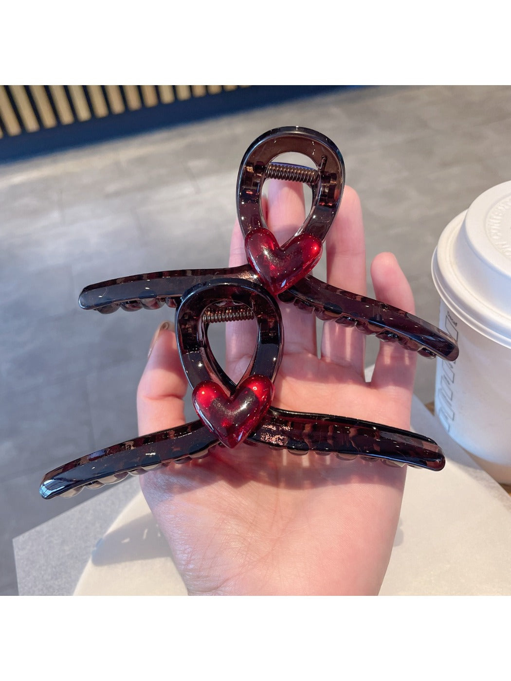 Beau - Vintage Crisscross Heart Hair Claw