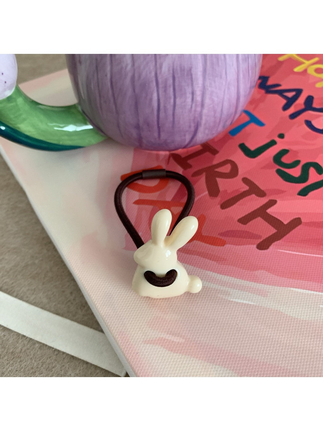 Gifty - Cute Retro Hair Tie