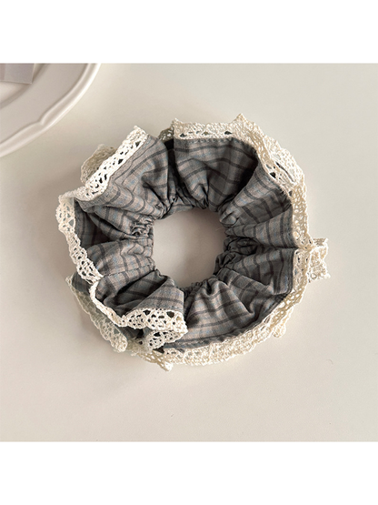 Gifty - Vintage Plaid Lace Trim Hair Scrunchie