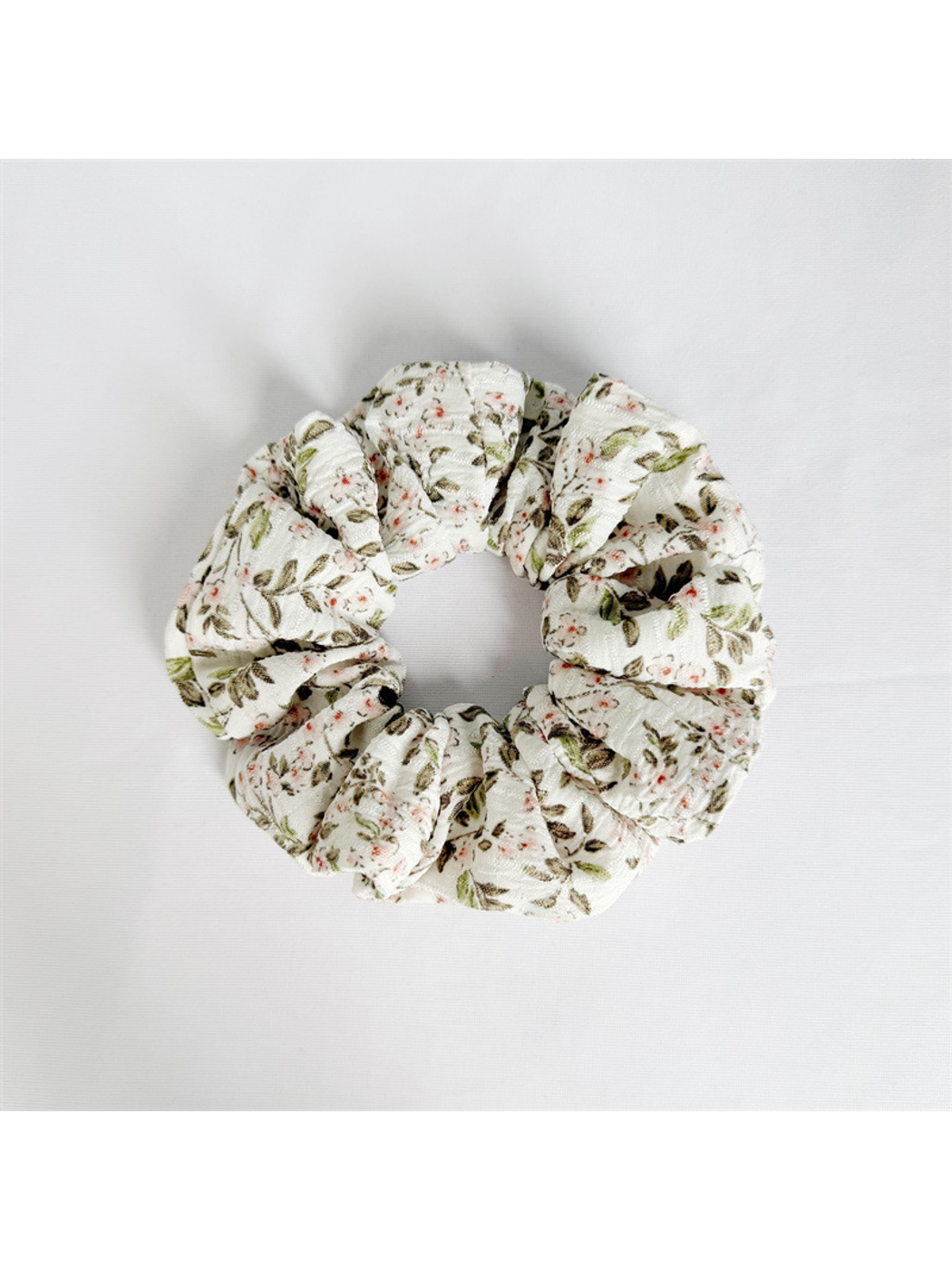 Gifty - Floral High Stretch Polyester Scrunchie