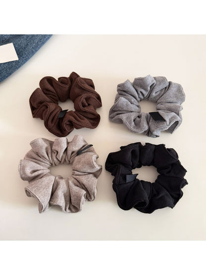 Gifty - Soft Versatile Knitted Scrunchie