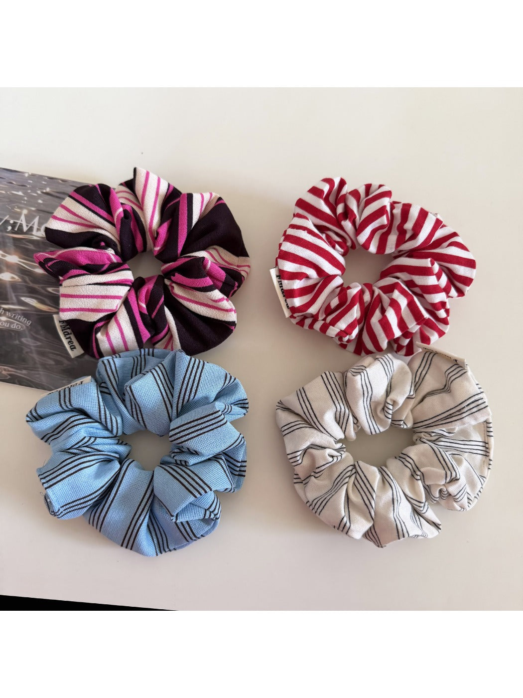 Gifty - Colorful Knitted Striped Scrunchie