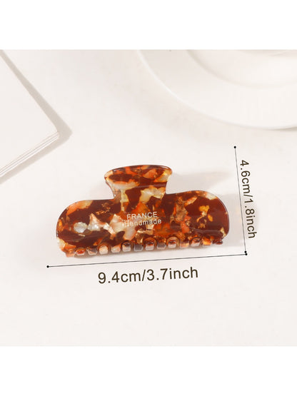 Beau - Minimalist Textured Half Round Claw Clip