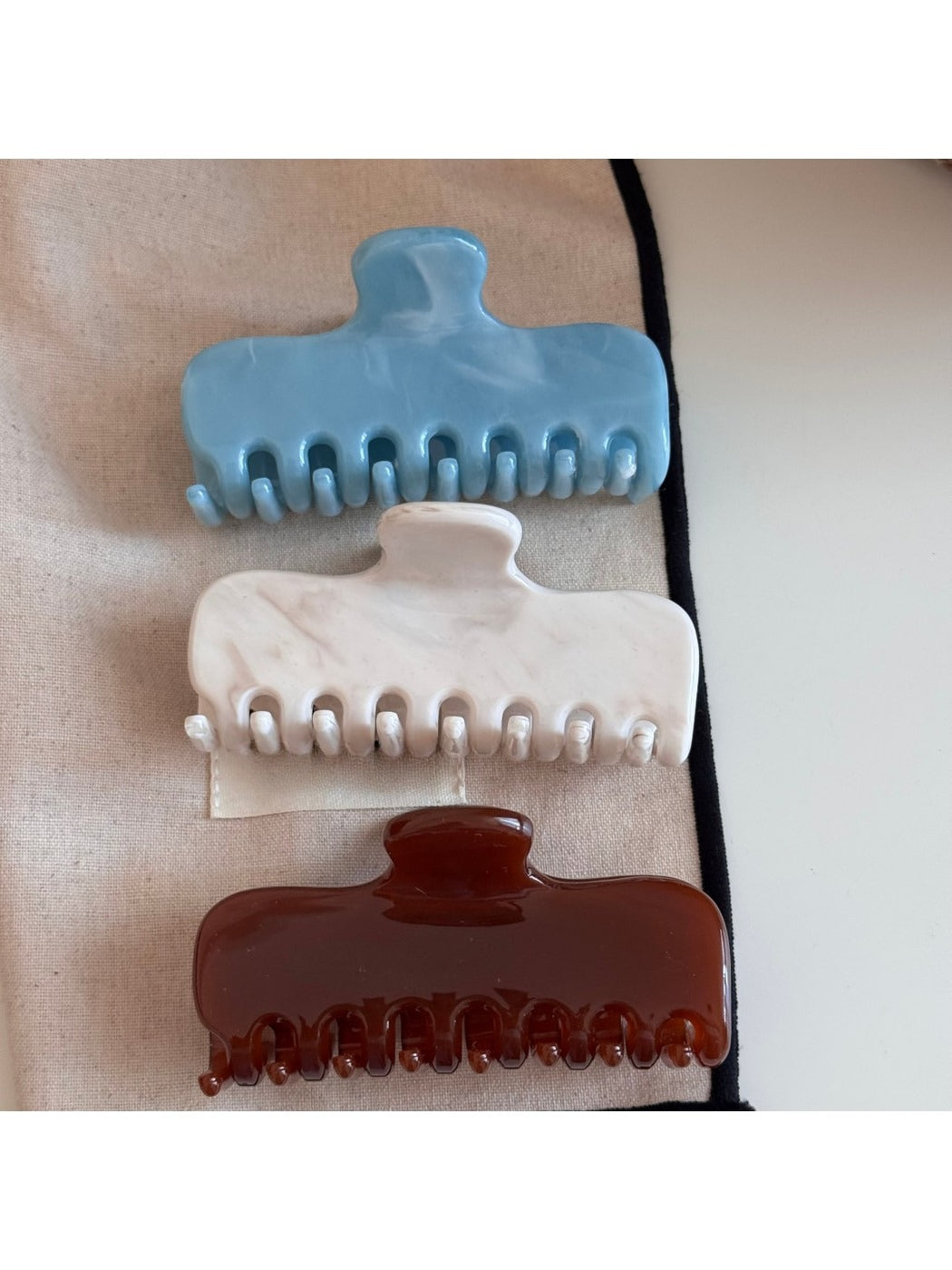 Beau - Geometric Plastic Claw Clip