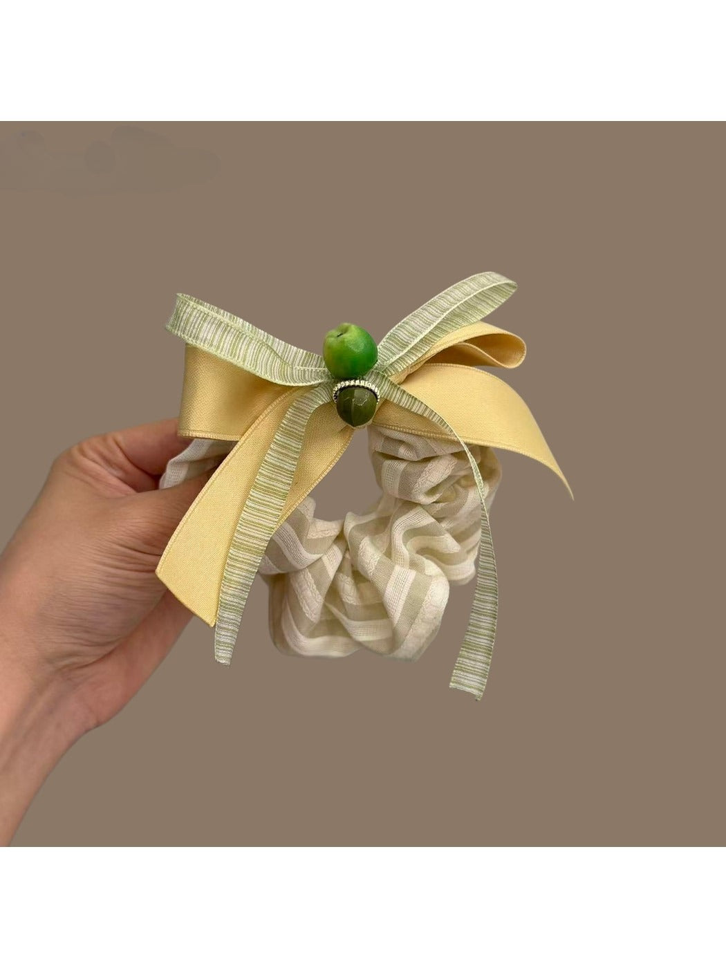 Gifty - Ribbon Bow Striped Scrunchie