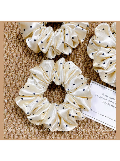 Gifty - Beaux Polka Dot White Hair Ring