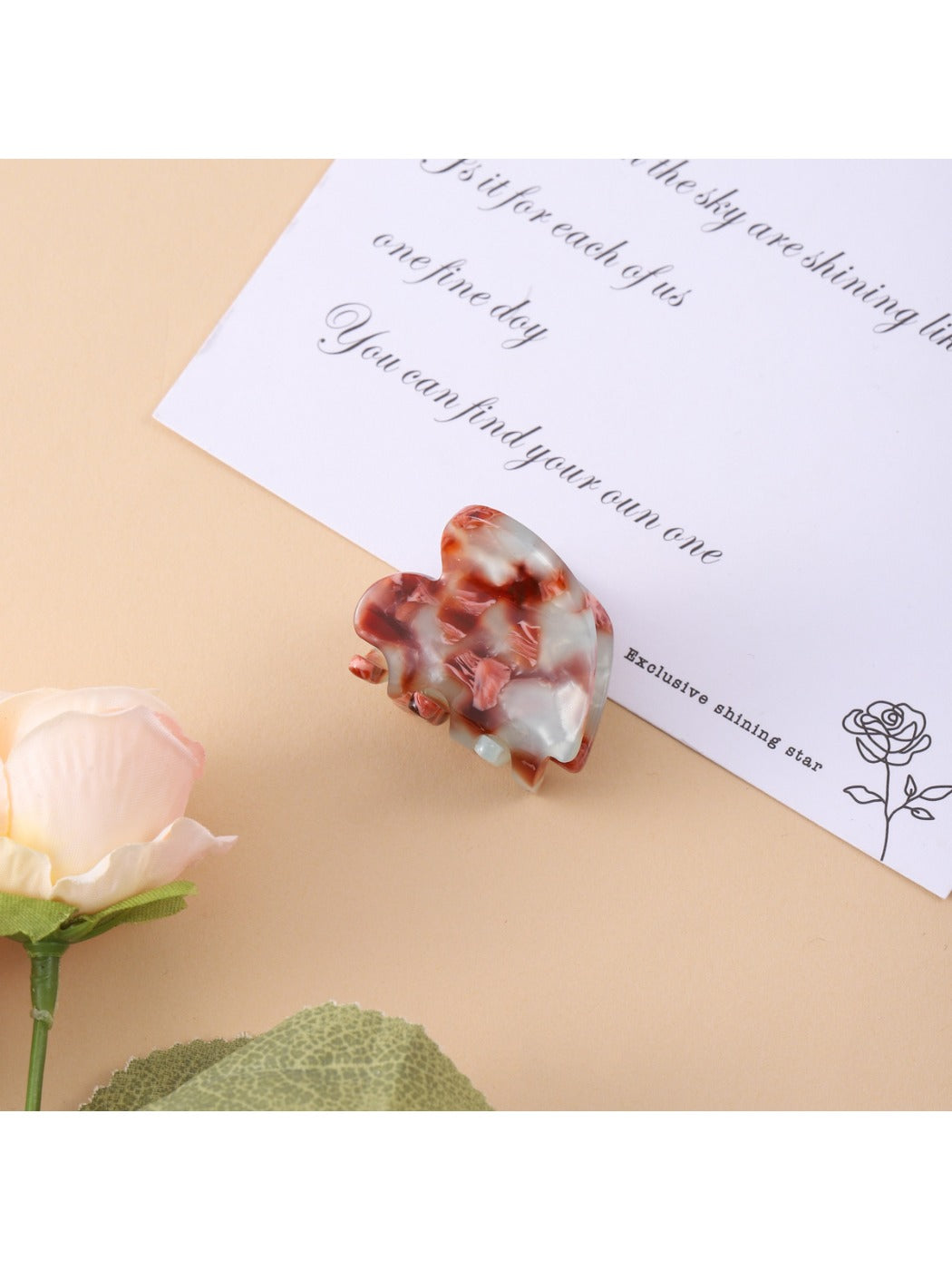Beau - Delicate Heart Hair Clip