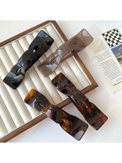 Beau - Minimalist Bow Shaped Hair Claw Clip