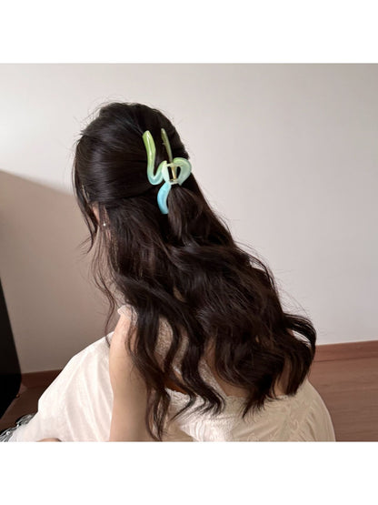Beau - Glossy Gradient Starfish and Flower Claw Clip