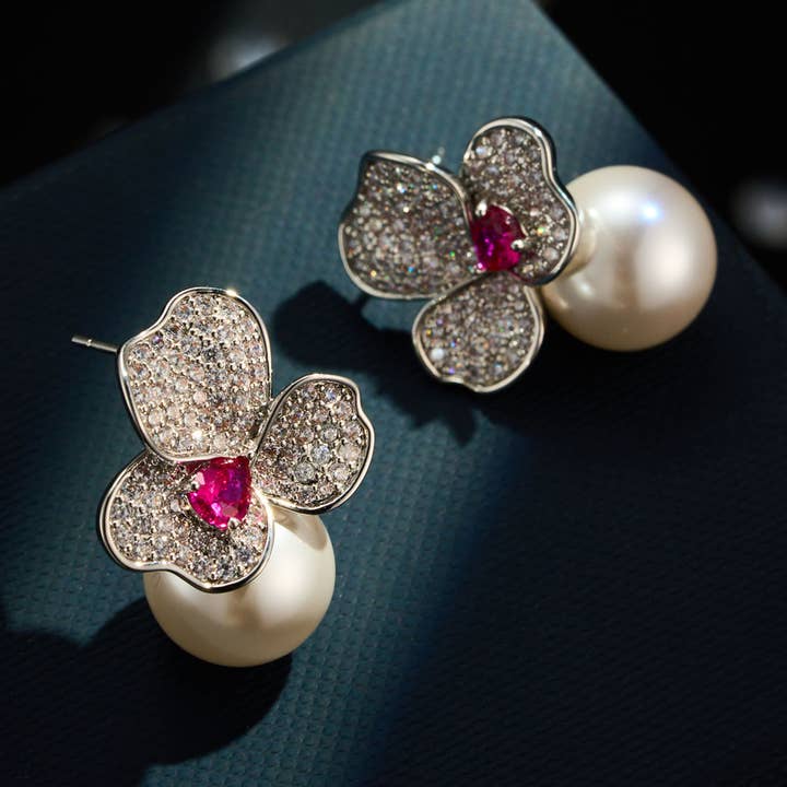 Earedge - Polished Floral Accent Stud Earrings