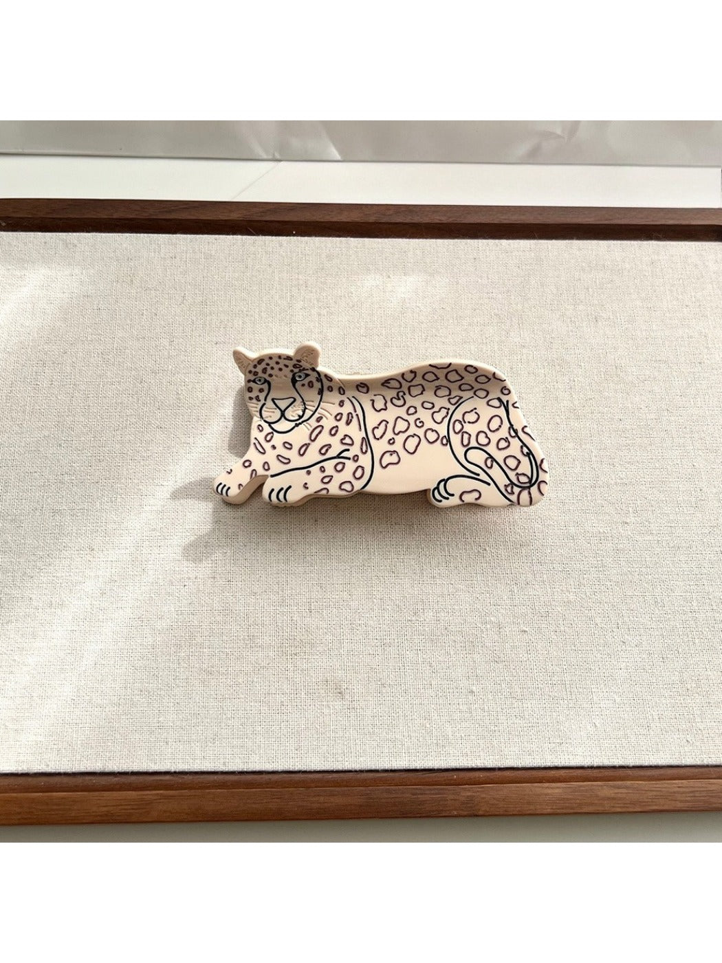 Beau - Lounging Leopard Hair Clip