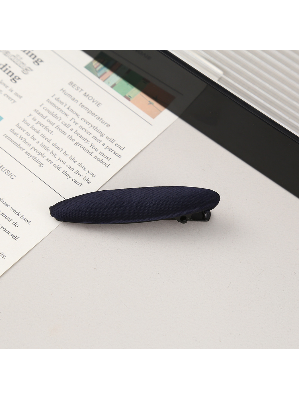 Beau - Solid Color Polyester Oval Hair Clip