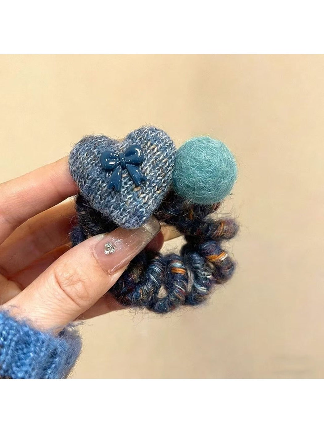 Gifty - Cute Heart Shaped Spiral Hair Ties