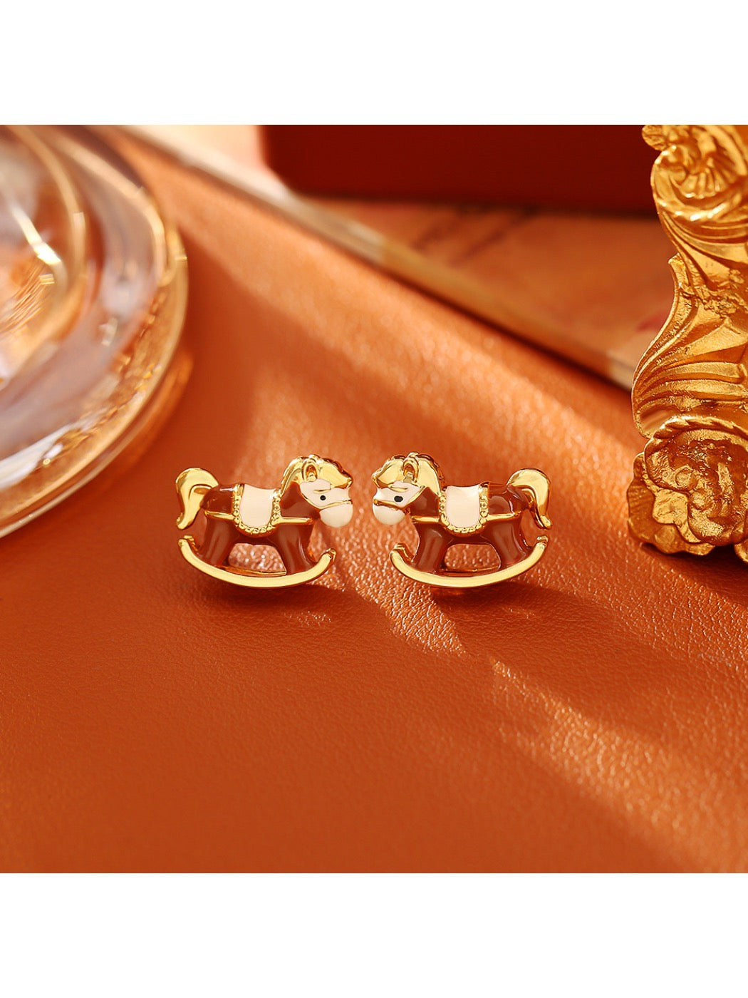 Earedge - Exquisite Horse-Shaped Premium Earrings