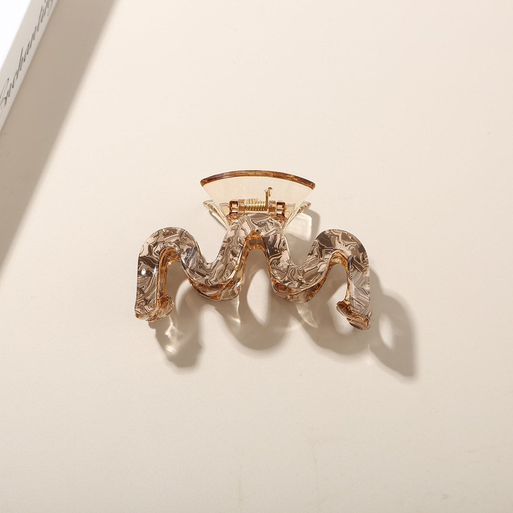 Beau - Geometric Acetate Hollow Wave Claw Hair Clip