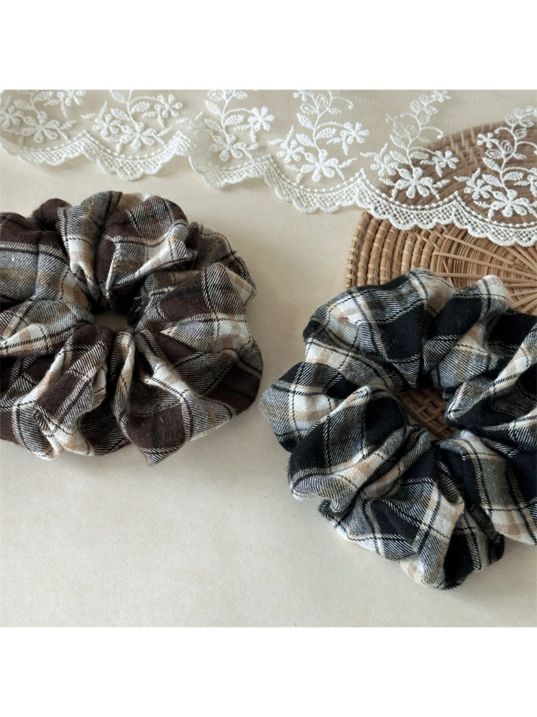 Gifty - Cute Vintage Plaid Hair Ties