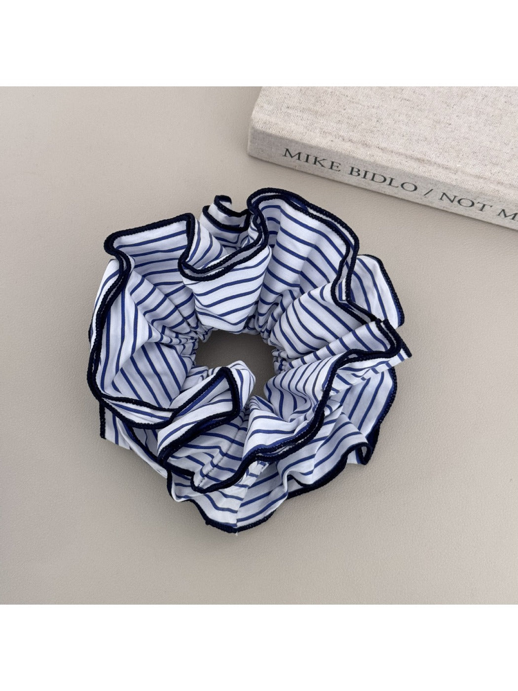 Gifty - Fashionable Fabric Striped Scrunchie