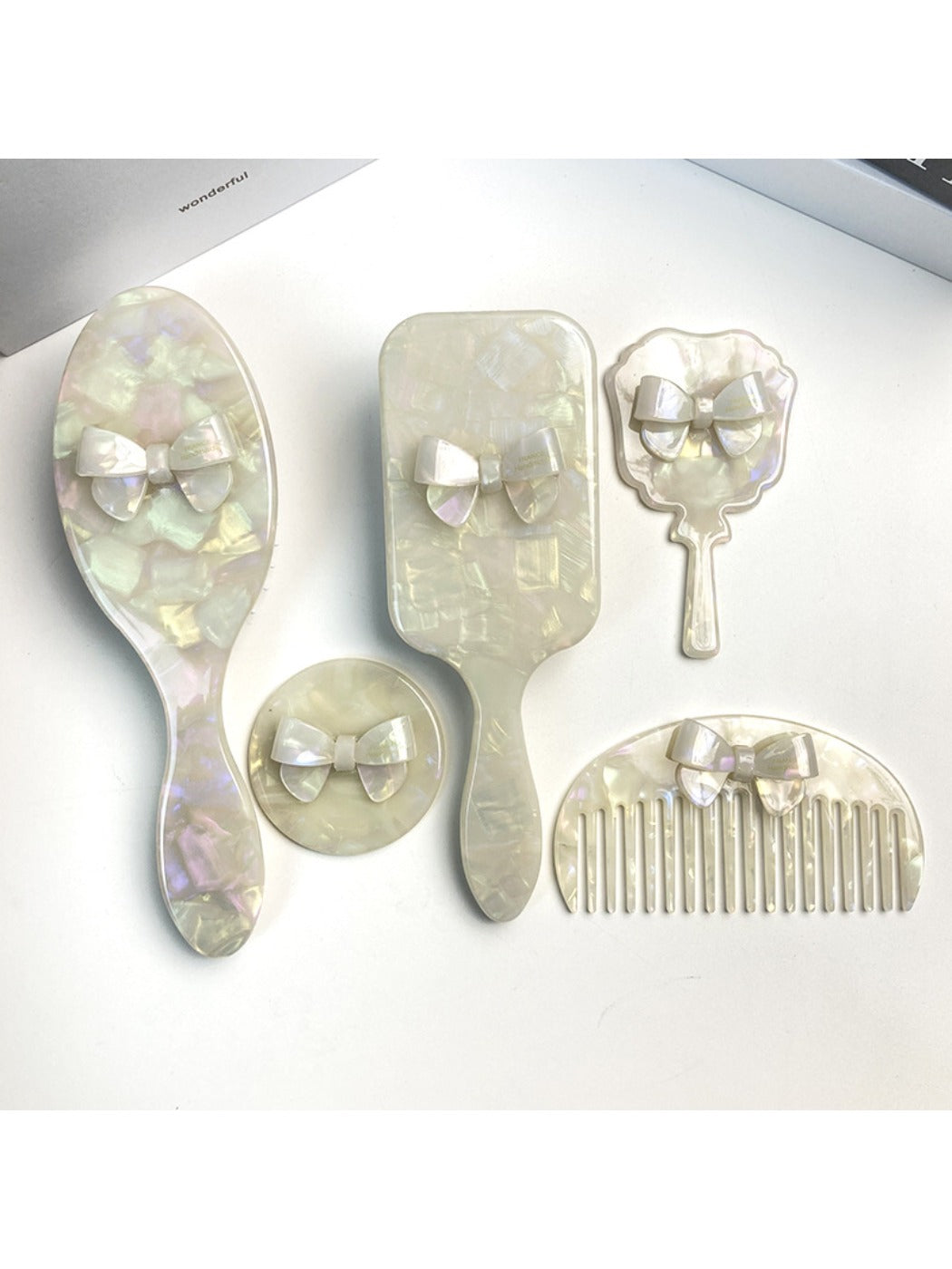Camerow - Retro Bow Design Comb Mirror