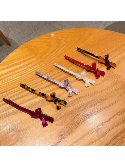 Beau - Chic Rectangular Bow Hair Clip
