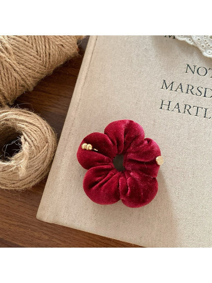 Gifty - Velvet Textured Scrunchies Hair Ties