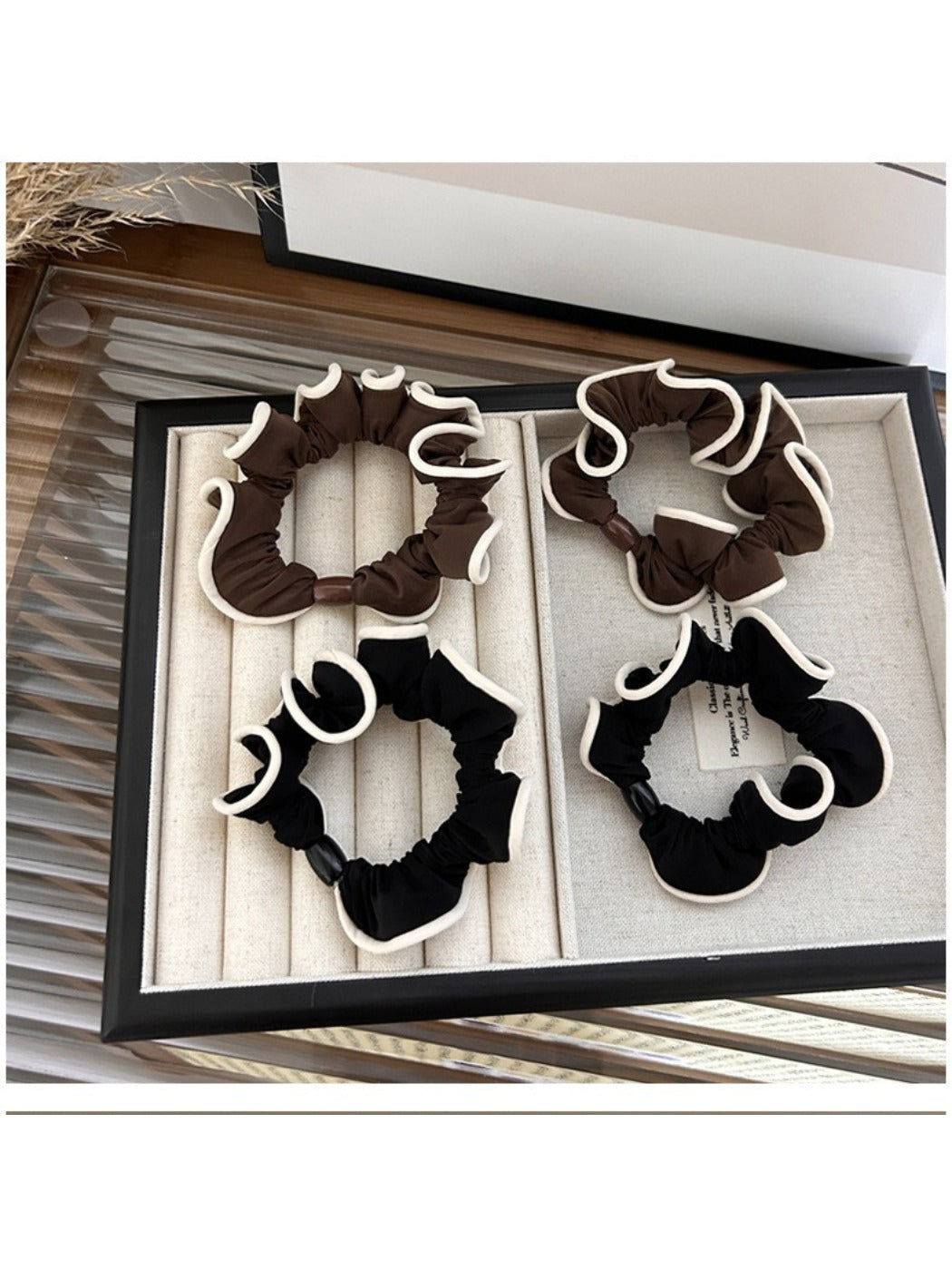 Gifty - Elegant Simple Color Edge Scrunchie