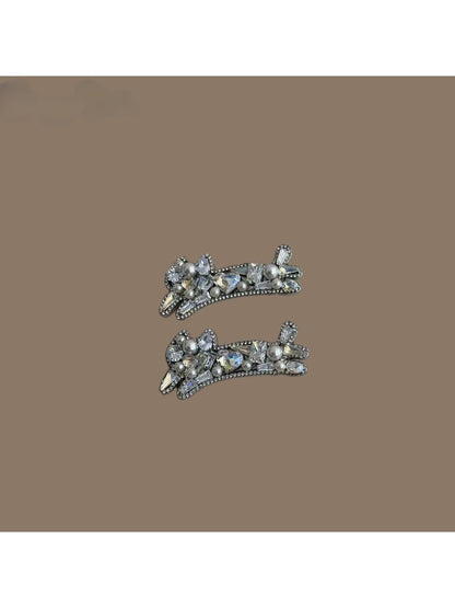Beau - Alloy Embellished Cat Hair Clip