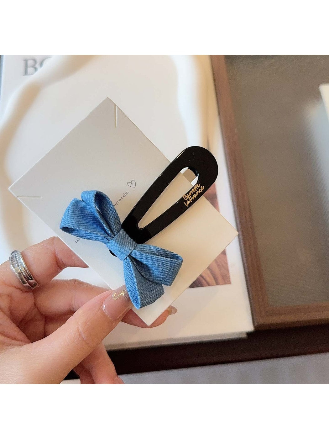 Beau - Simple Bow Side Section Snap Barrette Hair Clip