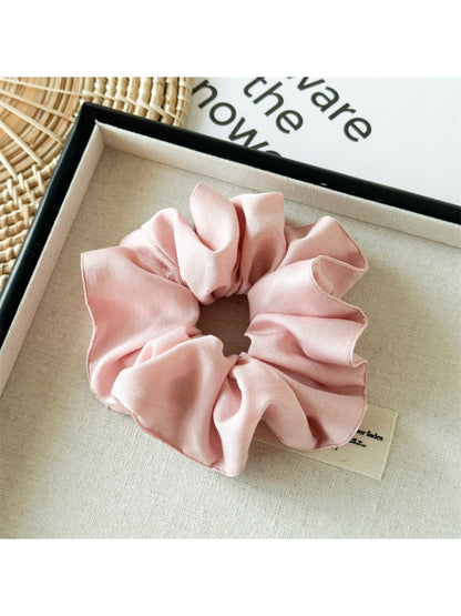 Gifty - Light Luxury Fabric Scrunchie