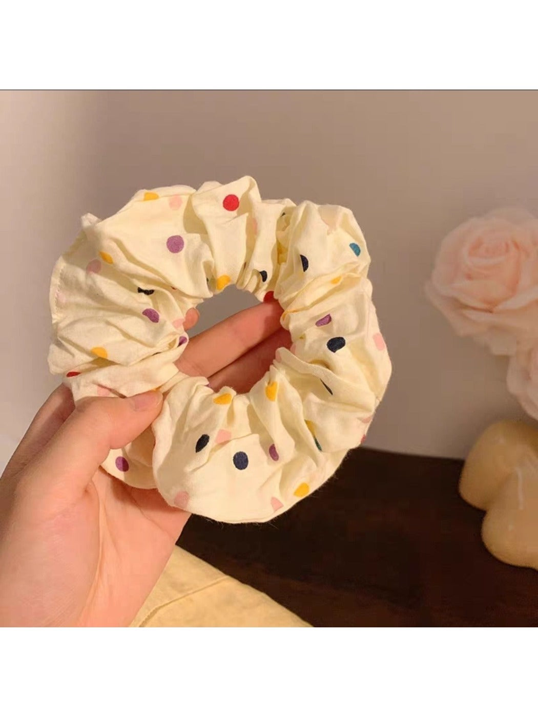 Gifty - Versatile Colorful Polka Dot Scrunchie