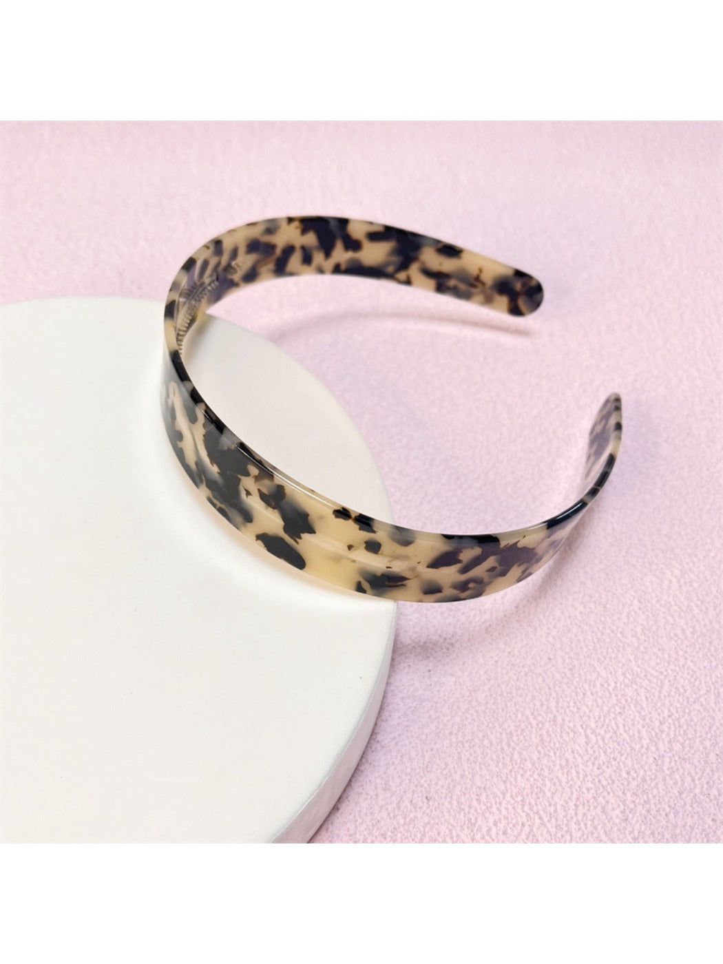 Gifty - Minimalist Wide Band Textured Headband