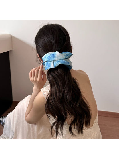 Gifty - Round Blue Gradient Polyester Hair Tie Scrunchie