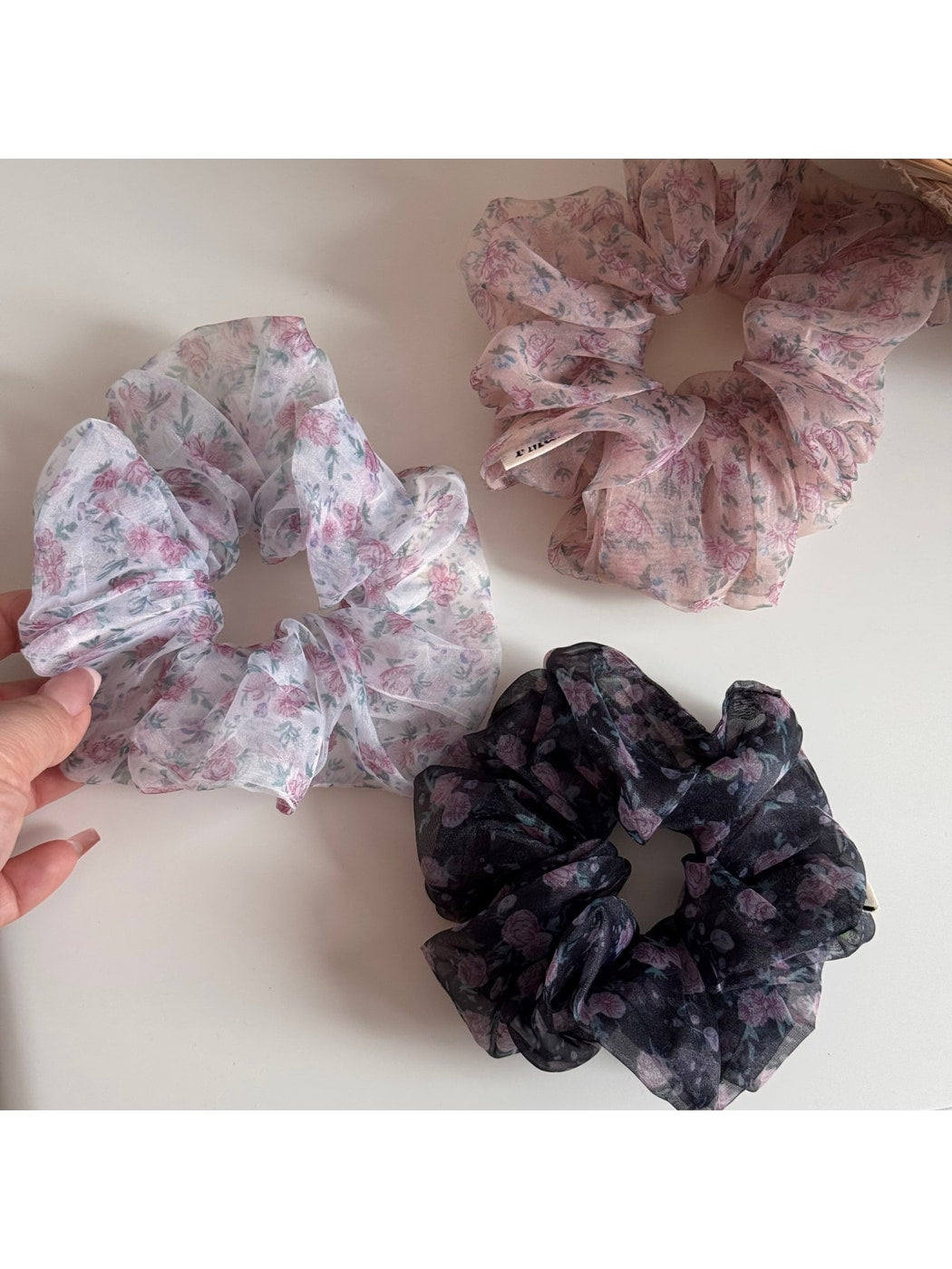 Gifty - Floral Print Gathered Sheer Hair Scrunchie