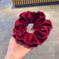 Gifty - Minimalist Solid Color Wave Scrunchies
