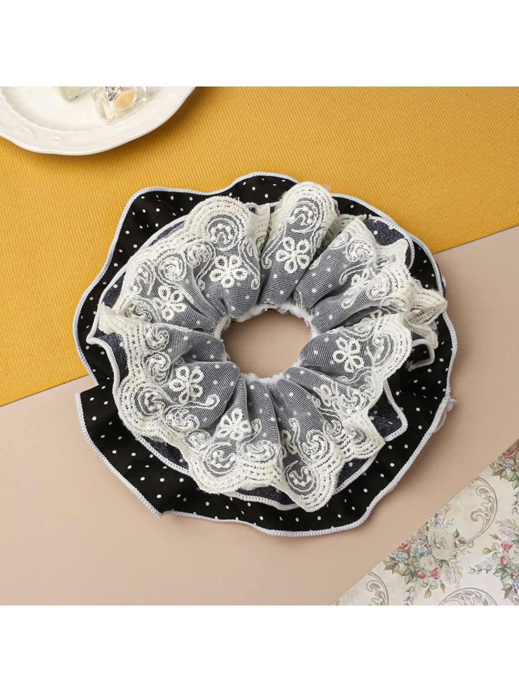 Gifty - Sophisticated Lace Hair Accessories