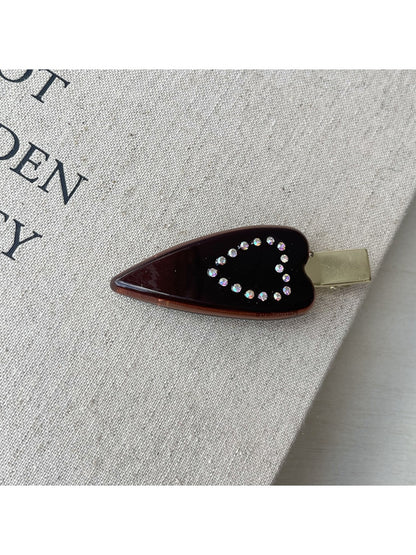 Beau - Minimalist Heart Shaped Hair Clip