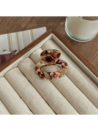 Beau - Retro Acetate Fiber Oval Claw Hair Clip