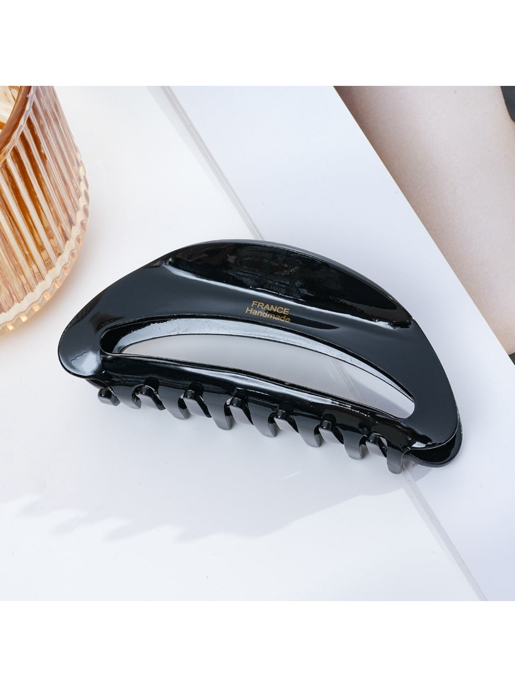 Beau - Minimalist Half Moon Cutout Hair Claw Clip